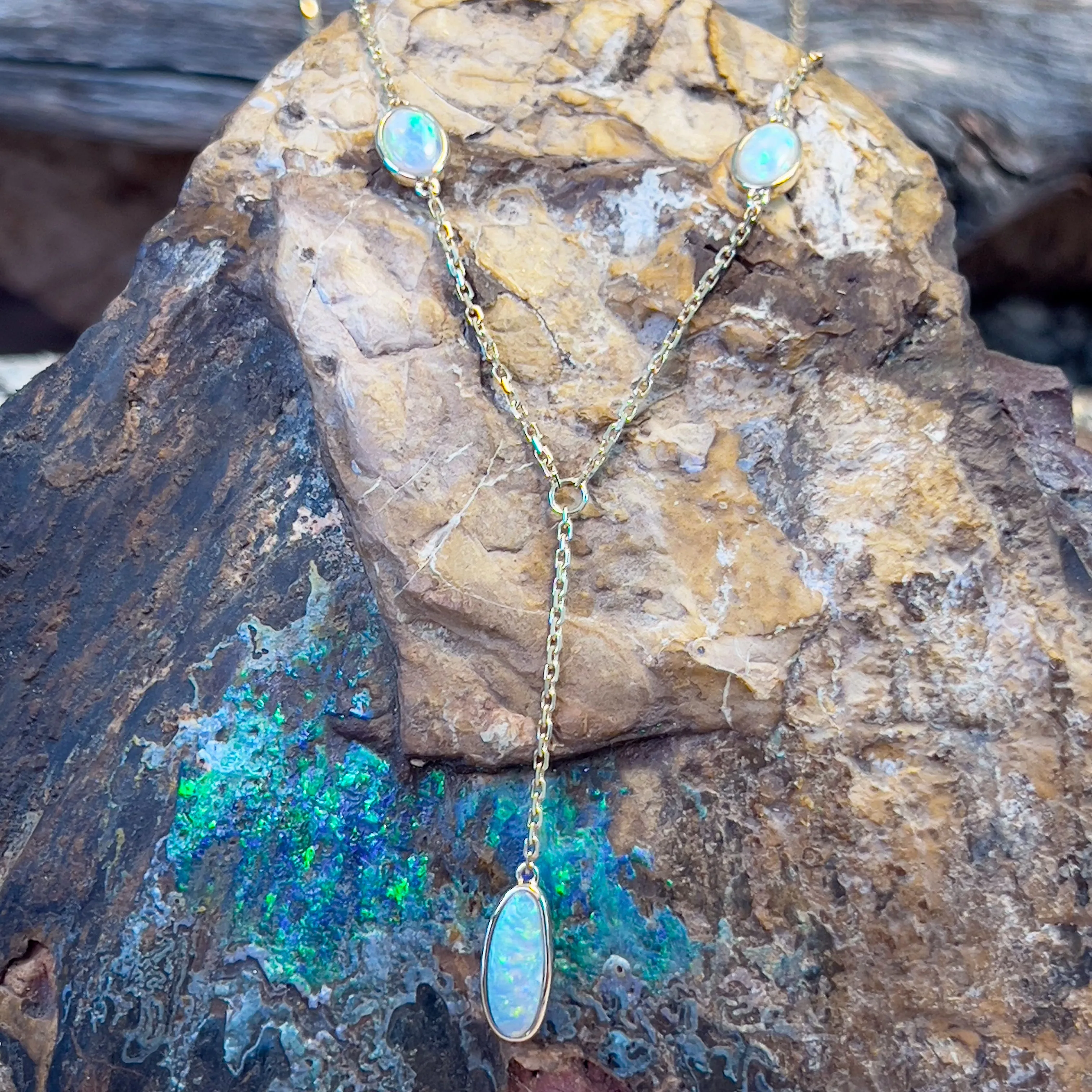 14kt Yellow Gold Crystal Opals 1ct necklace