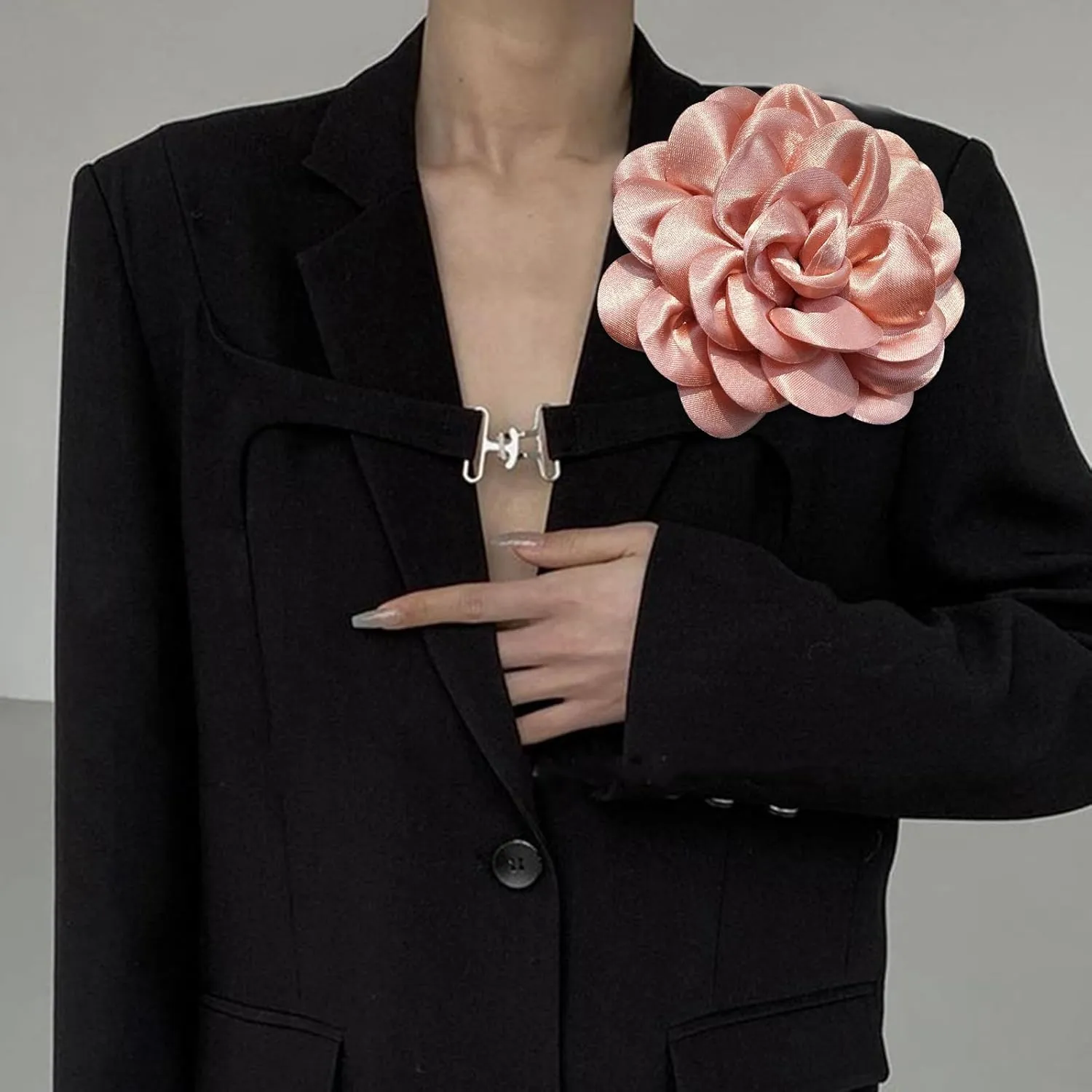 Elegant Large Rose Flower Brooches Lapel Pins Handmade Dainty Satin Fabric Brooches Big Camellia Flower Brooch Pin for Women Wedding Part Dance Dress Suit Clothes Accessories Jewelry
