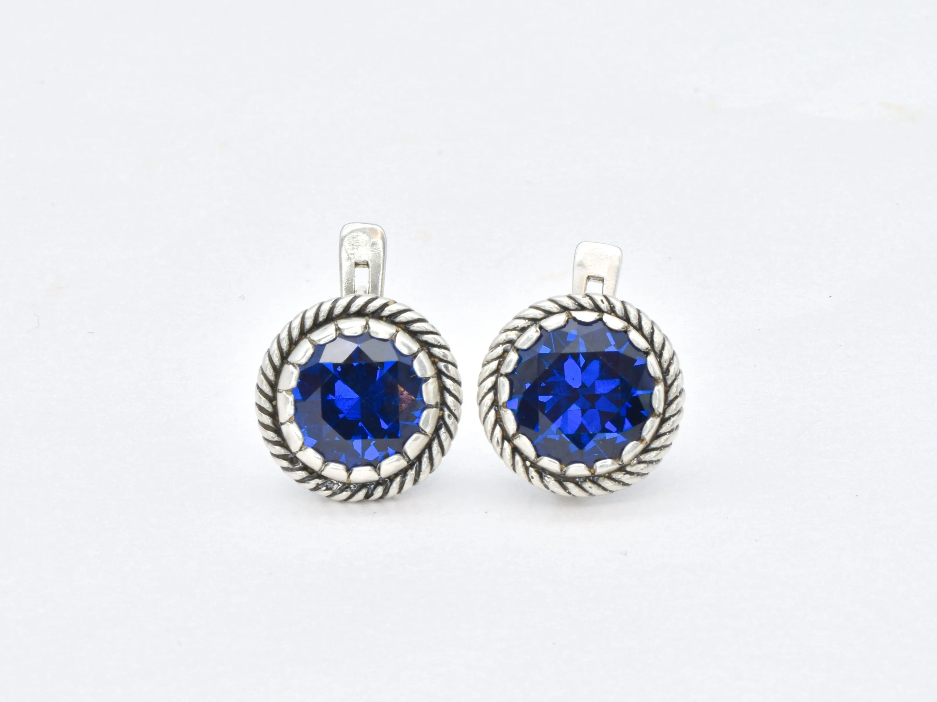 Round Sapphire Earrings - Blue Vintage Earrings - September Birthstone Studs