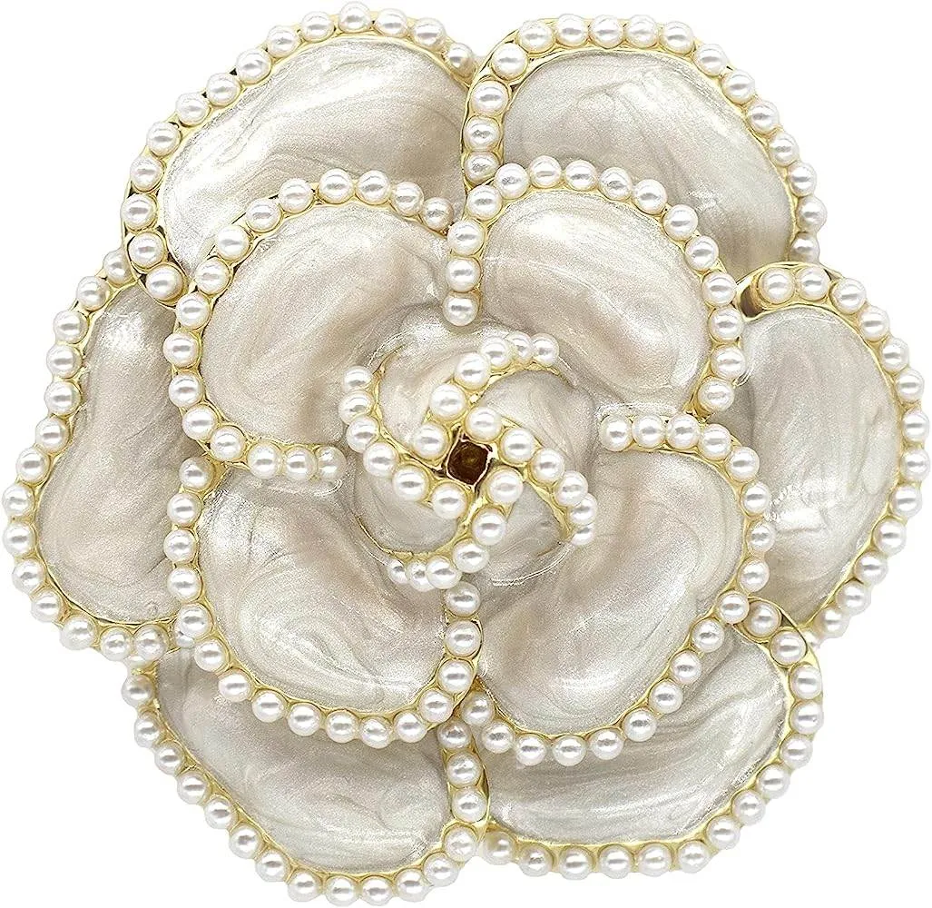 SB360 - White Flower Brooch